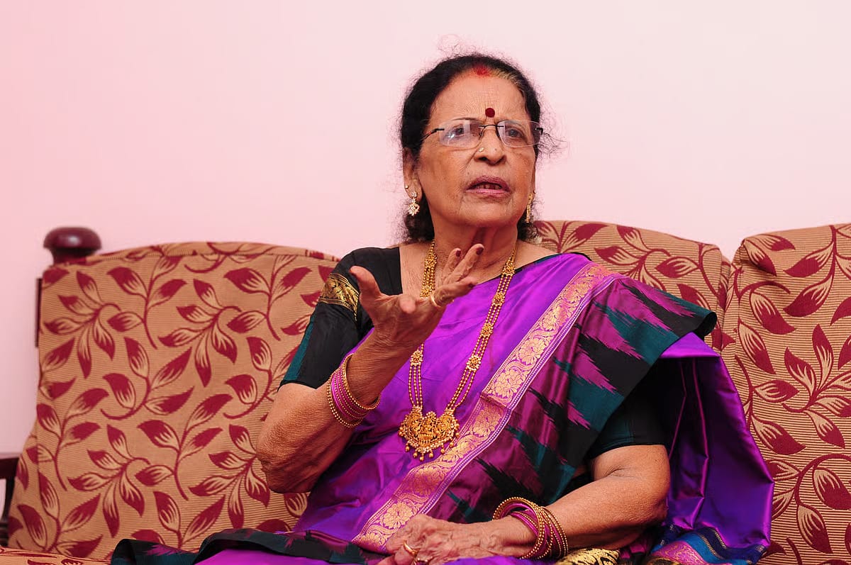 திரையுலகை புரட்டி போட்ட சோகம் - புலியூர் சரோஜாவின் கணவர் நடிகர் ஜி சீனிவாசன் மரணம்!