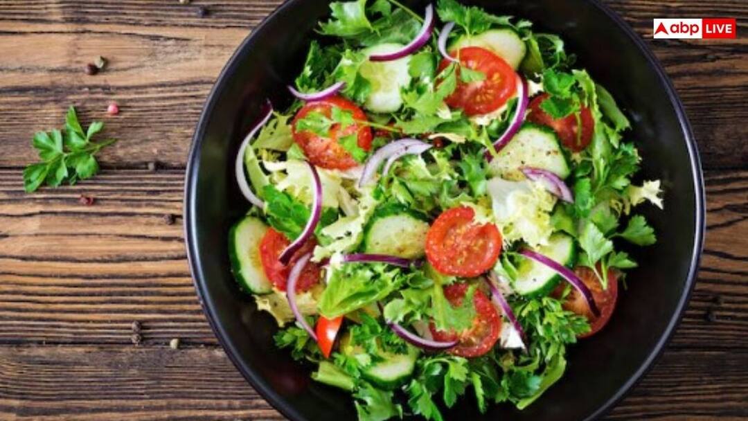 सलाद खाना सही है या नहीं? जानें इसे कितना सेहतमंद बताता है आयुर्वेद eat salad or not how it is healthy according to ayurveda सलाद खाना सही है या नहीं? जानें इसे कितना सेहतमंद बताता है आयुर्वेद