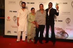 सुर्ख लाल लहंगे में पहुंचीं तब्बू, तो हेमा मालिनी ने साड़ी में ढाया कहर, ‘उमराव जान’ की स्क्रीन में सजधज के पहुंचे स्टार्स