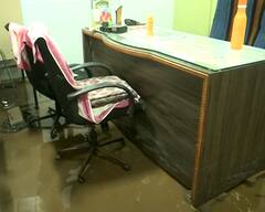 અમદાવાદના સીટીએમમાં એક શૈક્ષણિક સંકુલ જળમગ્ન, ક્લાસરૂમમાં પાણી ભરાતા વિદ્યાર્થીઓને અપાઇ રજા