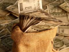 FD, शेअर मार्केट की सोने चांदी? देशातील सर्वात श्रीमंत लोक कुठे करतात पैशांची गुंतवणूक? जाणून घ्या सविस्तर माहिती 