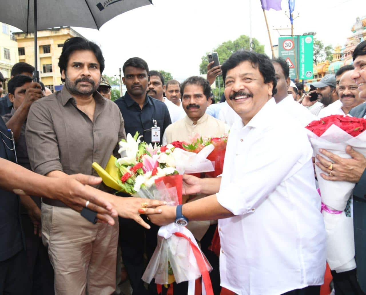 Akhanda Godavari: అఖండ గోదావరి ప్రాజెక్ట్ అంటే ఏంటీ? రాజమండ్రి లో ఏం జరుగుతోంది?