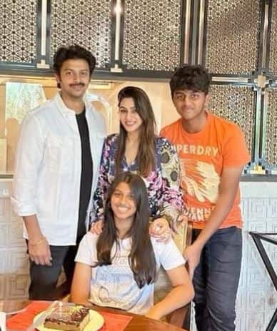 பெண்கள் விஷயத்தில் ஸ்ரீகாந்த் படு வீக்... குடும்பத்தில் வெடித்த பிரச்சனை! டாட்டா காட்டிய வந்தனா!