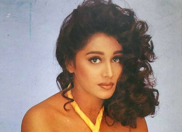 हम बात कर रहे हैं फरहीन खान की जिन्होंने 90 के दशक में इंडस्ट्री में कदम रखा था. बॉलीवुड में डेब्यू करते ही एक्ट्रेस ने धमाका मचा दिया था.