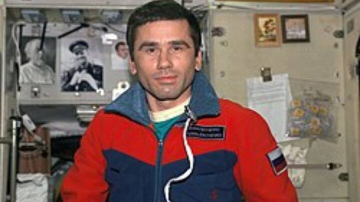 अगले अंतरिक्ष यात्री भी रूस हैं, उनका नाम यूरी मैलेनचेंको है, जो कि अब रिटायर हो चुके हैं. मैलेनचेंको तो अंतरिक्ष में शादी करने वाले पहले शख्स हैं.