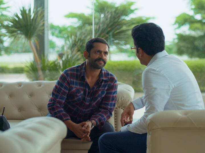 वहीं, श्रीकांत तिवारी का सबसे भरोसेमंद साथी, जे.के तलपड़े यानी शारिब हाशमी अपने मजाकिया अंदाज में शो में एक बार फिर नजर आएंगे. इनकी और श्रीकांत की जोड़ी दर्शकों ने काफी पसंद की थी.