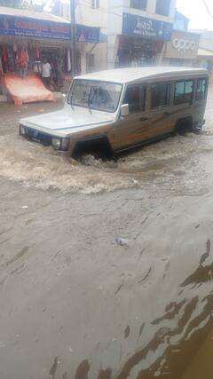 કચ્છના માંડવીમાં ધોધમાર વરસાદ: પ્રિ-મોન્સૂન કામગીરીની પોલ ખુલી, શહેરના વિસ્તારો જળબંબાકાર