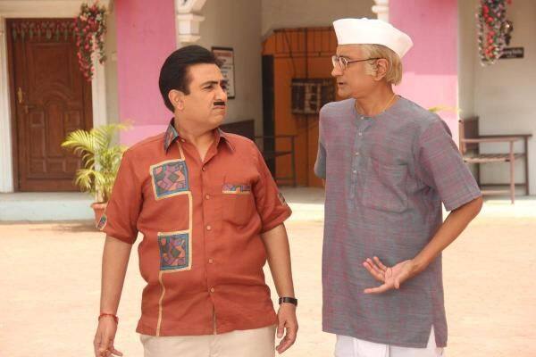 पिछले 17 सालों से तारक मेहता का उल्टा चश्मा ऑडियंस के दिलों में राज कर रहा है. शो के हर एक किरदार को ऑडियंस ने बहुत प्यार दिया है. शो के साथ–साथ इसके स्टार कास्ट भी फैंस के बीच काफी चर्चा में रहते हैं.