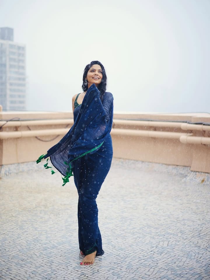 Pooja Sawant : अभिनेत्री पूजा सावंत सोशल मीडियावर नेहमी चर्चेत असते. पूजा चाहत्यांसाठी इन्स्टाग्रामवर नेहमी काहीना काही शेअर करत असते.