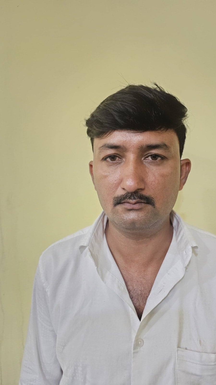 यूपी एसटीएफ के हत्थे चढ़ा 50 हजार का इनामी बदमाश महफूज, प्रयागराज से किया गिरफ्तार 