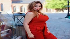 Munmun Dutta Photo: રેડ આઉટફીટમાં બબીતાજીએ આપ્યા હોટ પોઝ,જુઓ મુનમુન દત્તાની સુંદર તસવીરો