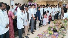 மழை சாரலுடன், வெடிகள் வெடித்து சிதற 101 சீர்வரிசையுடன் ஸ்ரீகாமாட்சி மருத்துவமனைக்கு வந்த பொதுமக்கள்