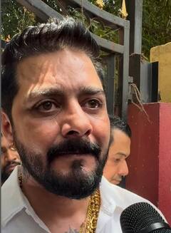 Shefali Jariwala Death: रोते-बिलखते अस्पताल पहुंचे हिंदुस्तानी भाऊ, पति संग बेसुध हालत में दिखी आरती सिंह