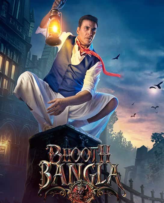 His horror comedy film Bhoot Bungalow is going to be released in theaters in 2026 next year. The audience has high expectations from this film.