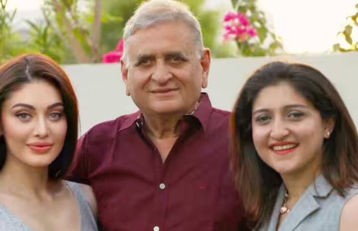 ਪਰ ਜੇਕਰ ਅਸੀਂ ਸ਼ੇਫਾਲੀ ਜਰੀਵਾਲਾ ਦੀ ਗੱਲ ਕਰੀਏ, ਤਾਂ ਉਸ ਦੇ ਪਿਤਾ ਹਿੰਦੂ ਧਰਮ ਨਾਲ ਸਬੰਧਤ ਹਨ। ਉਨ੍ਹਾਂ ਦਾ ਨਾਮ ਸਤੀਸ਼ ਜਰੀਵਾਲਾ ਹੈ ਅਤੇ ਉਹ ਇੱਕ ਕਾਰੋਬਾਰੀ ਹਨ। ਯਾਨੀ ਜੇਕਰ ਅਸੀਂ ਜਰੀਵਾਲਾ ਉਪਨਾਮ ਦੀ ਗੱਲ ਕਰੀਏ, ਤਾਂ ਇਹ ਕਿਸੇ ਹਿੰਦੂ ਮੁਸਲਿਮ ਸੰਪਰਦਾ ਲਈ ਨਹੀਂ ਹੈ।