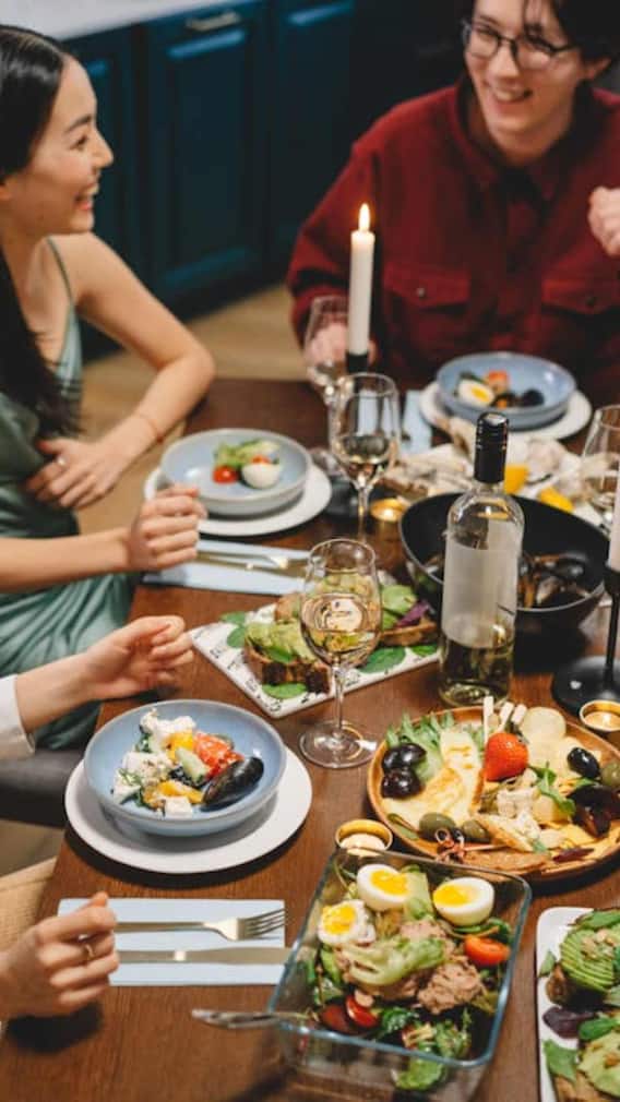 खाने के बिल में कितना जीएसटी जोड़ सकते हैं होटल वाले?