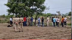 शेतीच्या धुऱ्याचा वाटप ठरलं जीवघेणं, वर्ध्यात काकू अन् चुलत भावाला कुऱ्हाडीनं संपवलं, नंतर आरोपीनं विष पित टोकाचं पाऊल उचललं