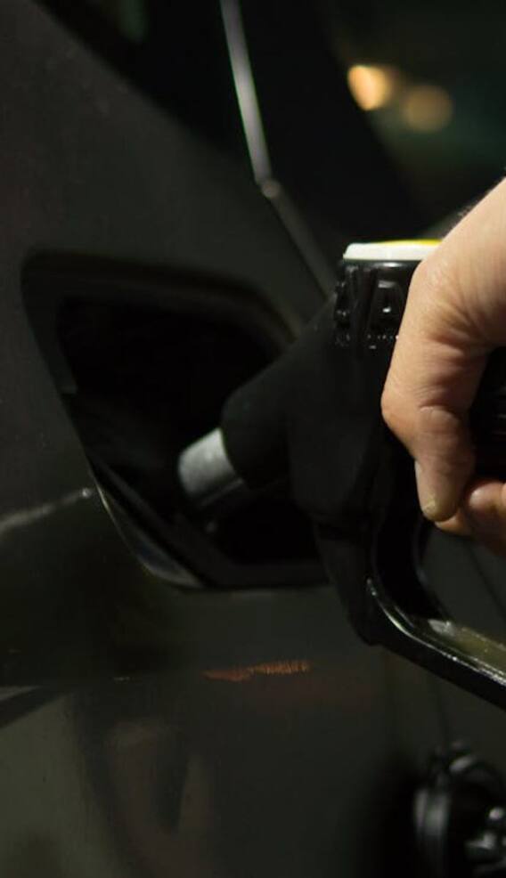 पेट्रोल गाड़ी में डीजल डाल दें तो क्या होगा?