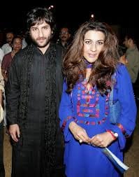 पहली डेट पर सैफ अली खान और Ex वाइफ अमृता सिंह ने साथ गुजारी थीं दो रातें, एक्ट्रेस ने किया Kiss और.....