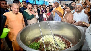 Adani Group Prasad Seva: పూరీలో భక్తులకు అన్న ప్రసాద సేవ చేస్తున్న అదానీ గ్రూప్, స్వయంగా పంపిణీ చేసిన గౌతమ్ అదానీ