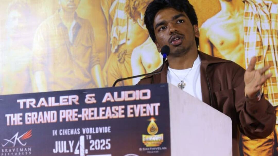Vijay sethupathi son surya sethupathi phoenix movie trailer launch விஜய் சேதுபதி மகனுக்கு குவியும் பாராட்டு...செம கிளாரிட்டியில் பேசிய சூர்யா சேதுபதி