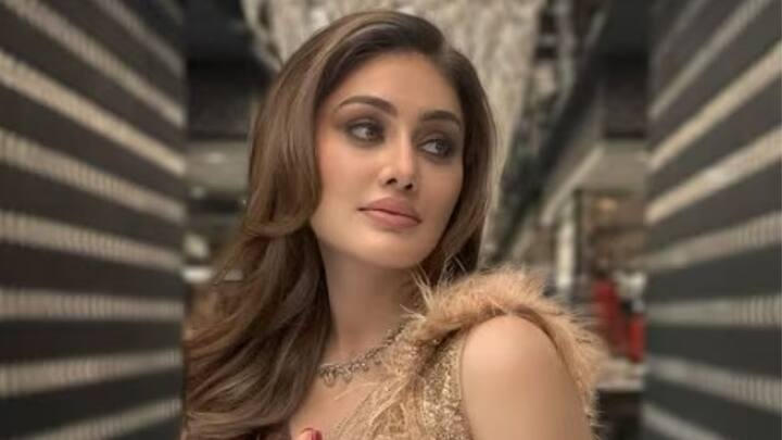 জীবনের শেষ দিন পর্যন্ত ‘কাঁটা লাগা গার্ল’ হিসেবে পরিচিত থাকতে চান বলে জানিয়েছিলেন। বলিউড অভিনেত্রী শেফালি জরিওয়ালার সেই ইচ্ছে অপূর্ণ থাকল না।