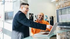 ये 5 आदतें बनाती हैं इंसान को बेहद कॉन्फिडेंट, जानिए इनमें से कितनी हैबिट फॉलो करते हैं आप?