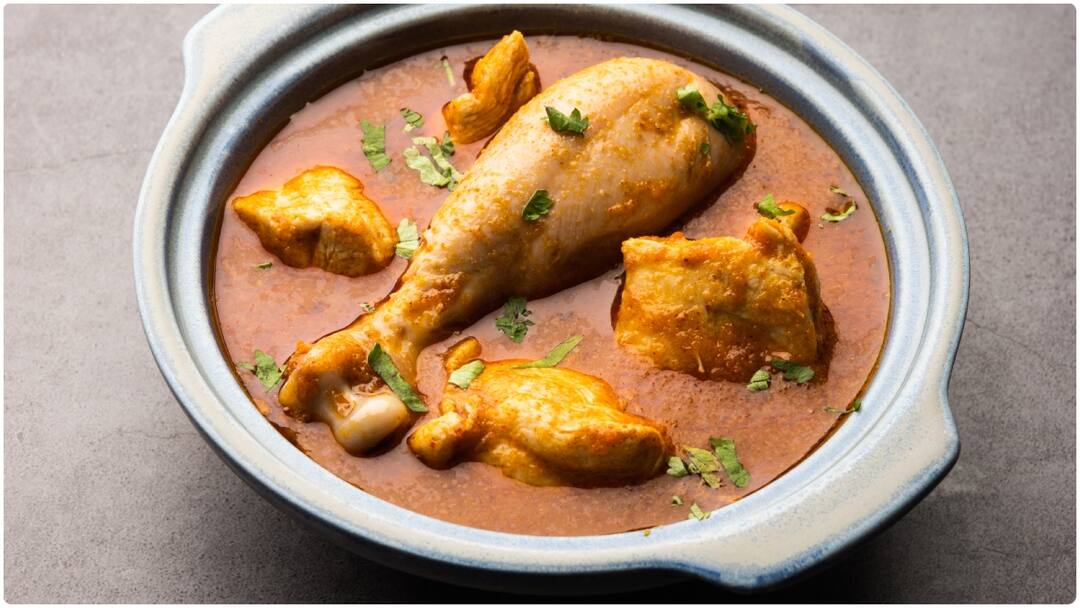 Chicken : చికెన్ తినేవారికి బ్యాడ్ న్యూస్.. ఆ సమస్యలుంటే తినకపోవడమే మంచిదట, రీజన్స్ ఇవే Avoid Chicken If You Have These Health Conditions Think Twice Before Eating Chicken Chicken : చికెన్ తినేవారికి బ్యాడ్ న్యూస్.. ఆ సమస్యలుంటే తినకపోవడమే మంచిదట, రీజన్స్ ఇవే