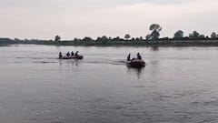 आगरा: यमुना में नहाने गए 4 किशोर डूबे , 2 को निकला गया बाहर, 2 की तलाश जारी