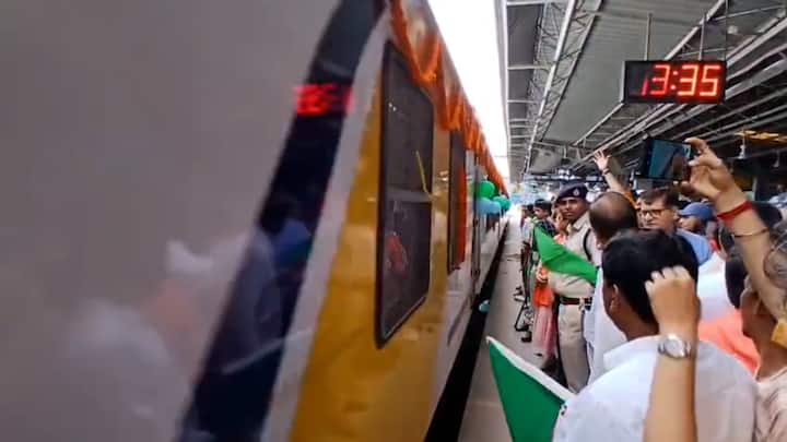 মসাগ্রাম হয়ে পুরুলিয়া ও হাওড়ার মধ্যে চালু হল ইন্টারসিটি ট্রেন। আগামীকাল সোমবার থেকে শুরু হবে যাত্রী পরিষেবা। 