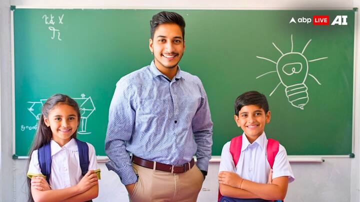 इस भर्ती का आयोजन झारखंड प्रशिक्षित माध्यमिक आचार्य संयुक्त प्रतियोगिता परीक्षा 2025 (JTMACCE 2025) के जरिए किया जाएगा. इस परीक्षा के माध्यम से कुल 1373 शिक्षक पदों को भरा जाएगा. योग्य और इच्छुक अभ्यर्थी 27 जुलाई 2025 तक आयोग की आधिकारिक वेबसाइट jssc.jharkhand.gov.in पर जाकर ऑनलाइन आवेदन कर सकते हैं.