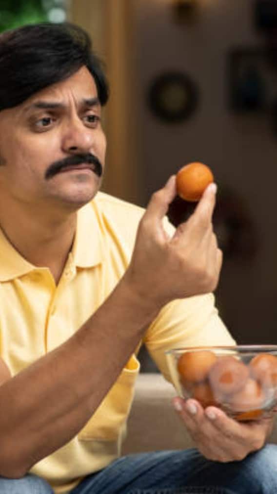 खाने के बाद मीठा खाने से होती है यह परेशानी