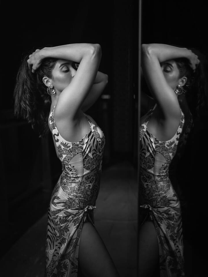 இதனைத் தொடர்ந்து 'கேடி பில்லா கில்லாடி ரங்கா' படத்தில் சிவகார்த்திகேயனுக்கு ஜோடியாக நடித்து ரசிகர்களிடம் கவனமீர்த்தார்