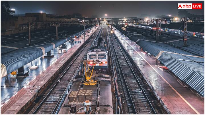 अगर कोई ट्रेन दोपहर 2 बजे से पहले रवाना होने वाली है तो चार्ट एक दिन पहले रात 9 बजे ही तैयार कर लिया जाएगा. रेल मंत्री ने इस प्रस्ताव से सहमति भी जता दी है और चरणबद्ध तरीके से इसे लागू करने के निर्देश दिए, ताकि कोई रुकावट न आए.