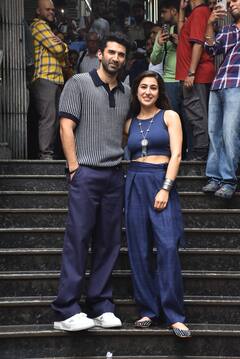 Metro In Dino: सारा अली खान संग आदित्य रॉय कपूर ने किया मुंबई मेट्रो का सफर, स्टाइलिश लुक में दिए पोज