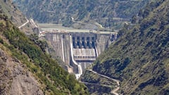 जम्मू-कश्मीर: भारी बारिश के बीच चिनाब नदी उफान पर, खोले गए बगलिहार बांध के 3 गेट