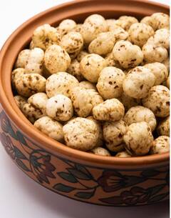 ਮਖਾਣੇ ਖਾਣ ਦੇ ਗਜ਼ਬ ਫਾਇਦੇ....ਜਾਣੋ ਡਾਈਟ 'ਚ ਸ਼ਾਮਿਲ ਕਰਨ ਦਾ ਸਹੀ ਤਰੀਕਾ