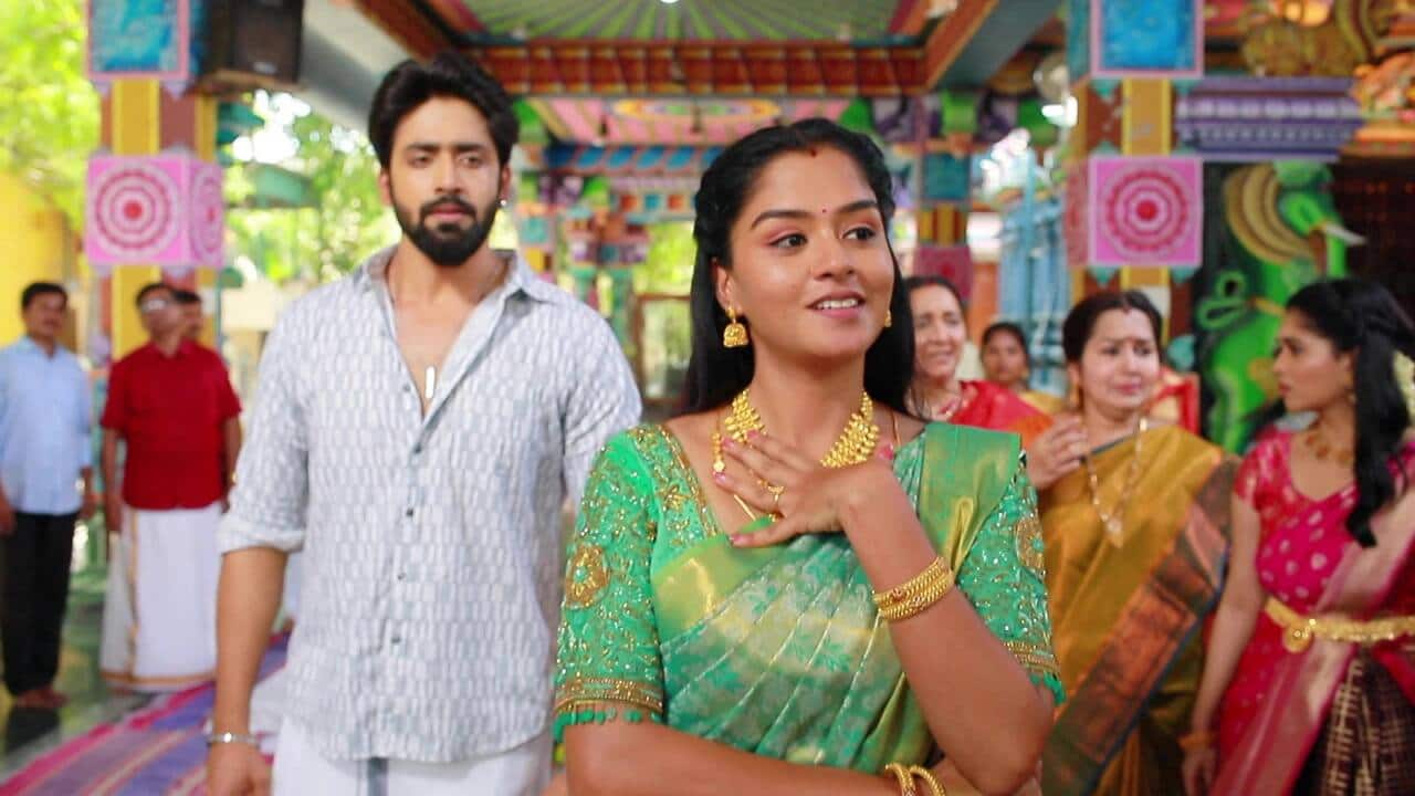 மகாநதி சீரியலை விட்டு திடீர் என வெளியேறிய முக்கிய பிரபலம்! அதிர்ச்சியின் உச்சத்தில் ரசிகர்கள்!