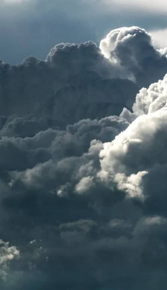 क्या सफेद बादलों से भी होती है बारिश?