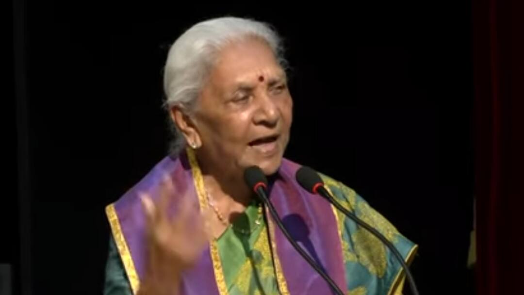 गोरखपुर में राज्यपाल आनंदीबेन पटेल बोलीं- गरीब, किसान की हाथ पकड़कर सेवा करें डॉक्टर Gorakhpur UP Governor Anandiben Patel addressed AIIMS convocation ann गोरखपुर में राज्यपाल आनंदीबेन पटेल बोलीं- गरीब, किसान की हाथ पकड़कर सेवा करें डॉक्टर