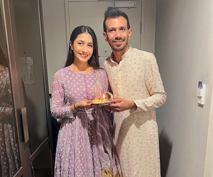 धनश्री वर्मा और युज़वेंद्र चहल ने दिसंबर 2020 में शादी की। कई समय तक एक साथ रहने के बाद, दोनों के बीच की दूरी बढ़ने लगी और फरवरी 2025 में, दोनों अलग -अलग अलग हो गए।