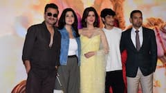 Aankho Ki Gustakhiyaan Trailer: 'आंखों की गुस्ताखियां' का ट्रेलर रिलीज, शनाया कपूर को सपोर्ट करने पहुंचे संजय-महीप