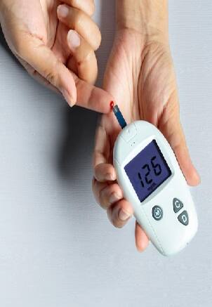 உடம்புல சர்க்கரை அளவு 300-ஐ தாண்டிடுச்சா.? உடனடியா இத செஞ்சா கன்ட்ரோல் ஆயிடும்