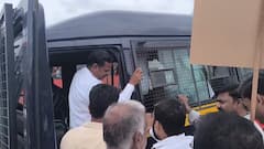 Shaktipeeth Highway: शक्तीपीठ महामार्गाविरोधात एल्गार; पंढरपूर पालखी महामार्ग रोखलेल्या शेतकऱ्यांना पोलिसांनी घेतलं ताब्यात