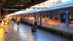 Railway Rules Change: टिकट बुकिंग से लेकर पैसेंजर चार्ट तक, रेलवे ने आज से बदल दिए हैं ये नियम