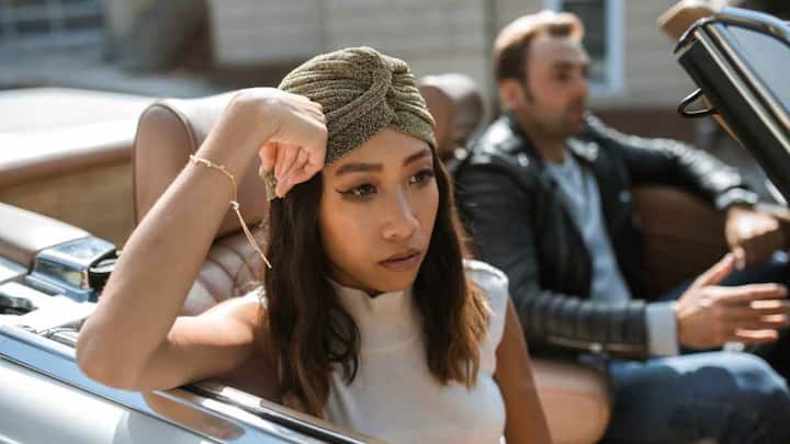 जब आप अपने रिलेशनशिप में इनमें से किसी भी बातों का यूज करते हैं, तो यह आपके पार्टनर को ऐसा महसूस करवा सकता है कि वे कम जरूरी हैं, या उनका कुछ कहना मायने नहीं रखता और ये बातें भी गुस्से और लड़ाई को बढ़ावा दे सकती हैं.