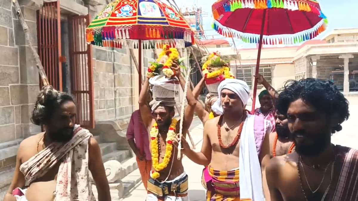 பூர்வாங்க பூஜைகளுடன் தொடங்கியது திருவெண்காடு புதன் ஸ்தல கும்பாபிஷேக பெருவிழா... பரவசத்தில் பக்தர்கள்‌...!