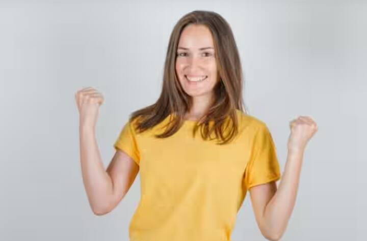 ਐਨਰਜੀ ਬੂਸਟਰ ਹੈ ਛੱਲੀ: ਬਰਸਾਤ ਦੇ ਮੌਸਮ ਵਿੱਚ ਸਰੀਰ ਸੁਸਤ ਮਹਿਸੂਸ ਕਰ ਸਕਦਾ ਹੈ। ਛੱਲੀ ਵਿੱਚ ਮੌਜੂਦ ਨੈਚੂਰਲ ਸ਼ੂਗਰ ਅਤੇ ਕਾਰਬੋਹਾਈਡਰੇਟ ਸਰੀਰ ਨੂੰ ਤਾਜ਼ਗੀ ਅਤੇ ਊਰਜਾ ਪ੍ਰਦਾਨ ਕਰਦੇ ਹਨ, ਜੋ ਤੁਹਾਨੂੰ ਐਕਟਿਵ ਰੱਖਦੇ ਹਨ।