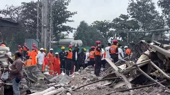 సిగాచీ పరిశ్రమలో ప్రమాదంలో చనిపోయిన, గాయపడిన కార్మికుల కుటుంబాలకు సహాయం కోసం సంగారెడ్డి కలెక్టరేట్లో కంట్రోల్ రూం ఏర్పాటుచేశారు.