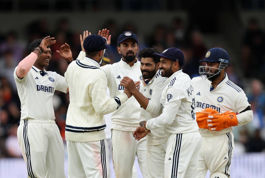 Ravi Shastri's Bold Message For India To 'Counterpunch' England For Test Series Win Ravi Shastri's Bold Message For India To 'Counterpunch' England For Test Series Win